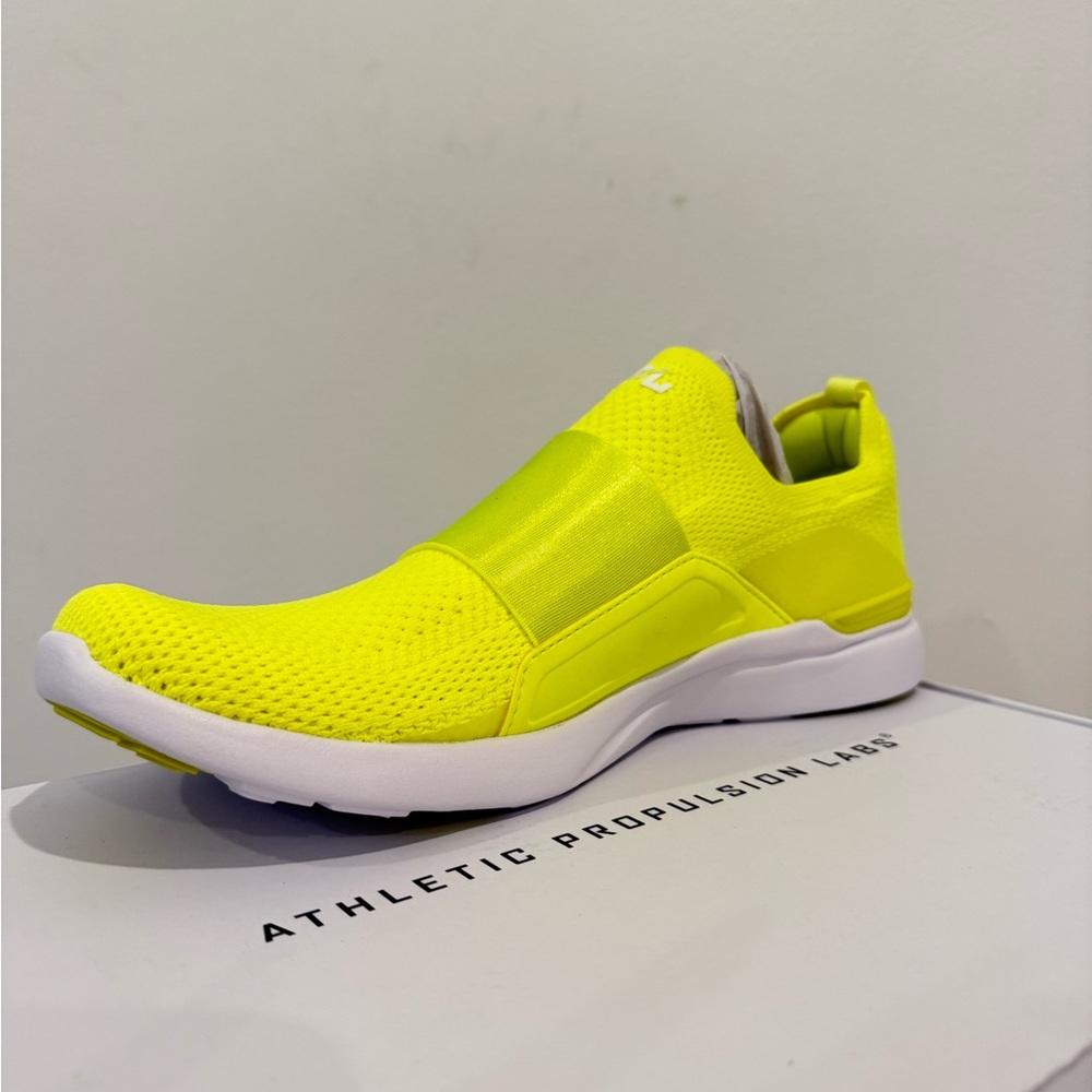 NIB! APL Men's TechLoom Neon Yellow Sneakers size 9.5